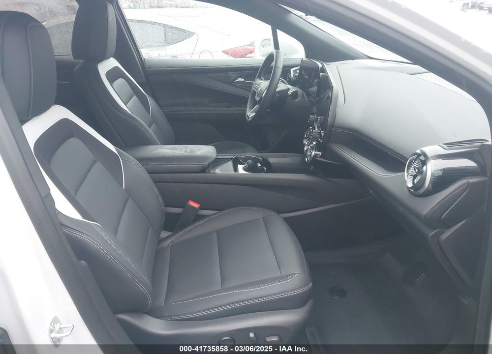 2024 CHEVROLET BLAZER EV VIN: 3GNKDBRJ0RS218750