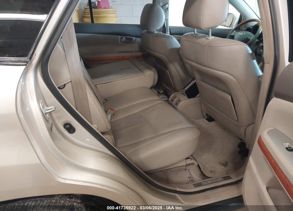 2005 LEXUS RX 330 VIN: 2T2HA31U35C046630