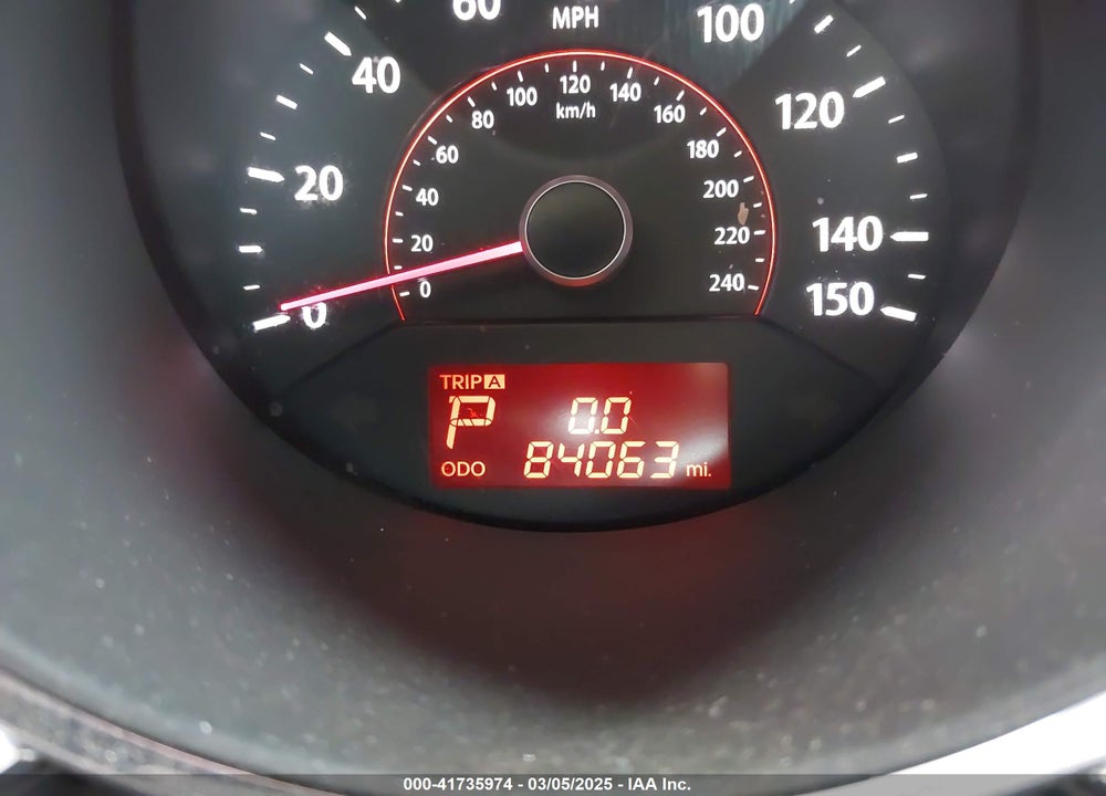 2011 KIA SORENTO VIN: 5XYKTDA28BG178257