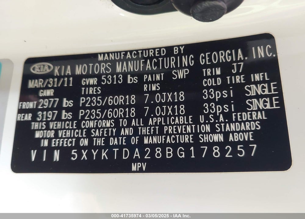 2011 KIA SORENTO VIN: 5XYKTDA28BG178257