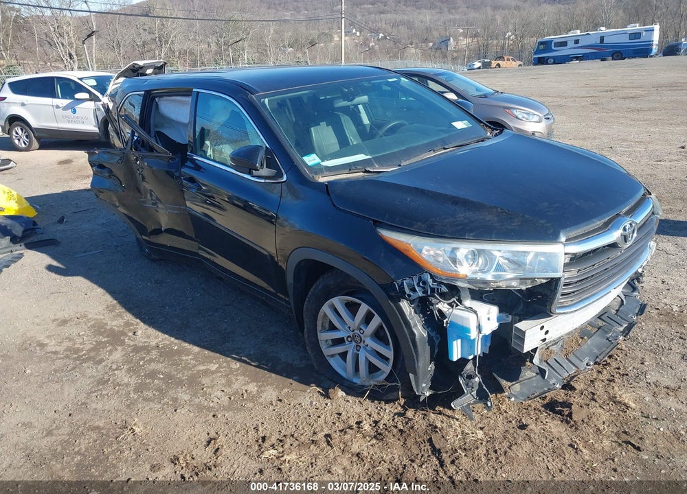 2016 TOYOTA HIGHLANDER LE V6 VIN: 5TDBKRFH5GS274290