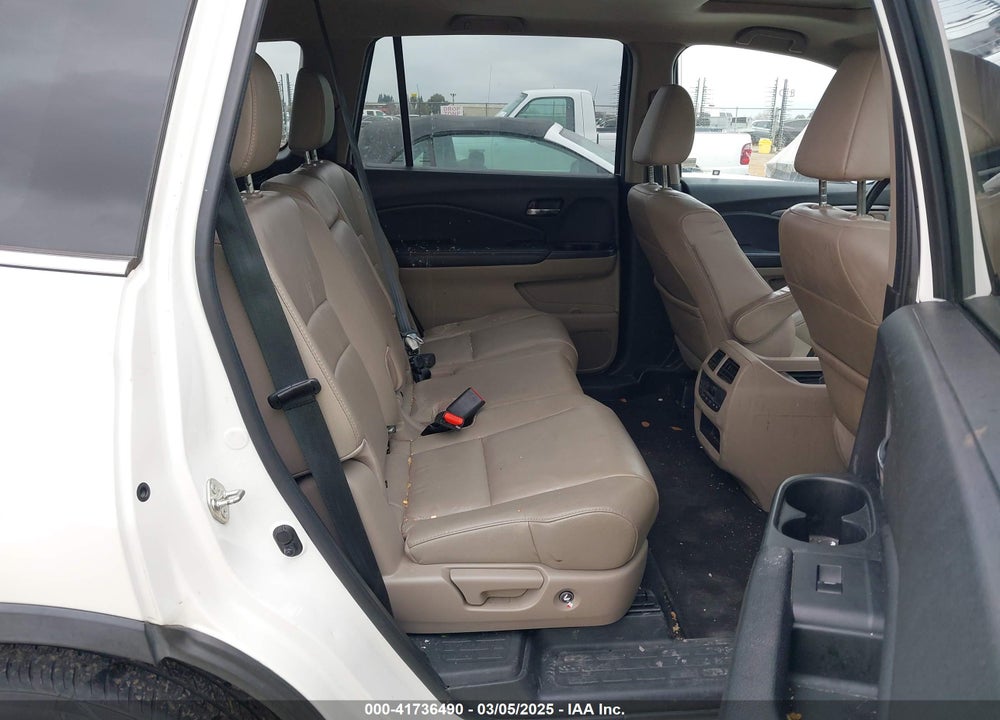 2017 HONDA PILOT EX-L VIN: 5FNYF5H52HB021122