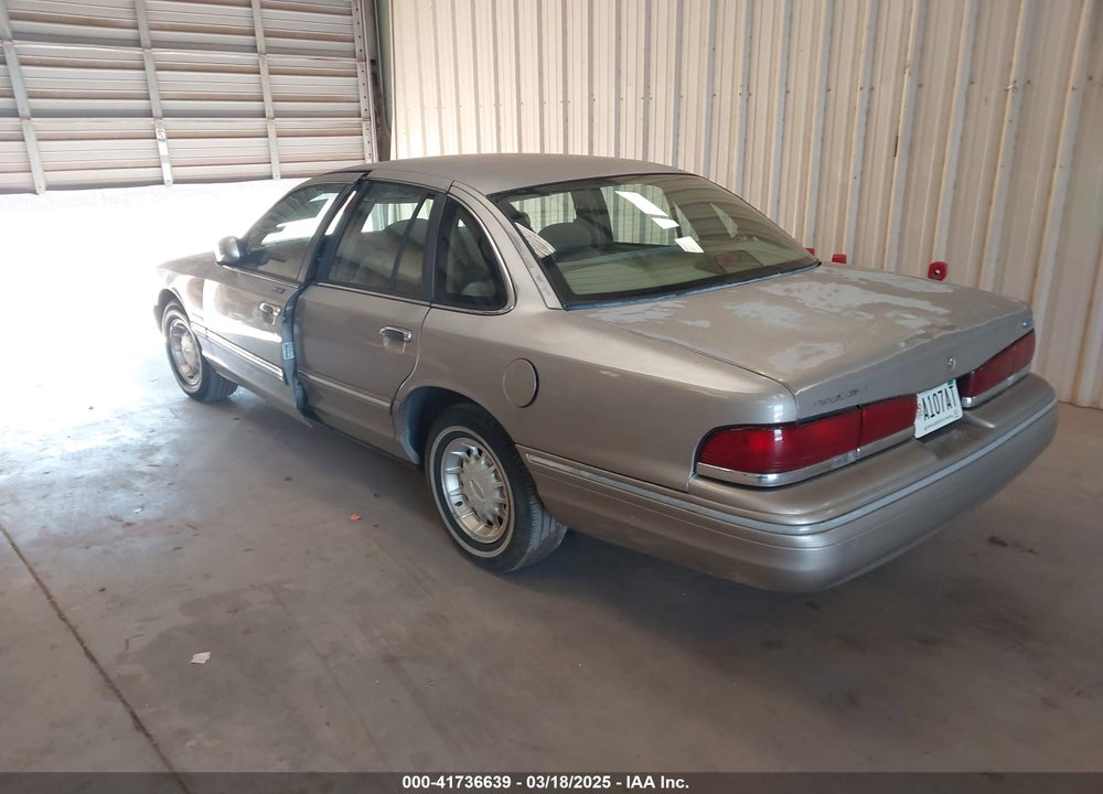 1995 FORD CROWN VICTORIA VIN: 2FALP74W0SX140690