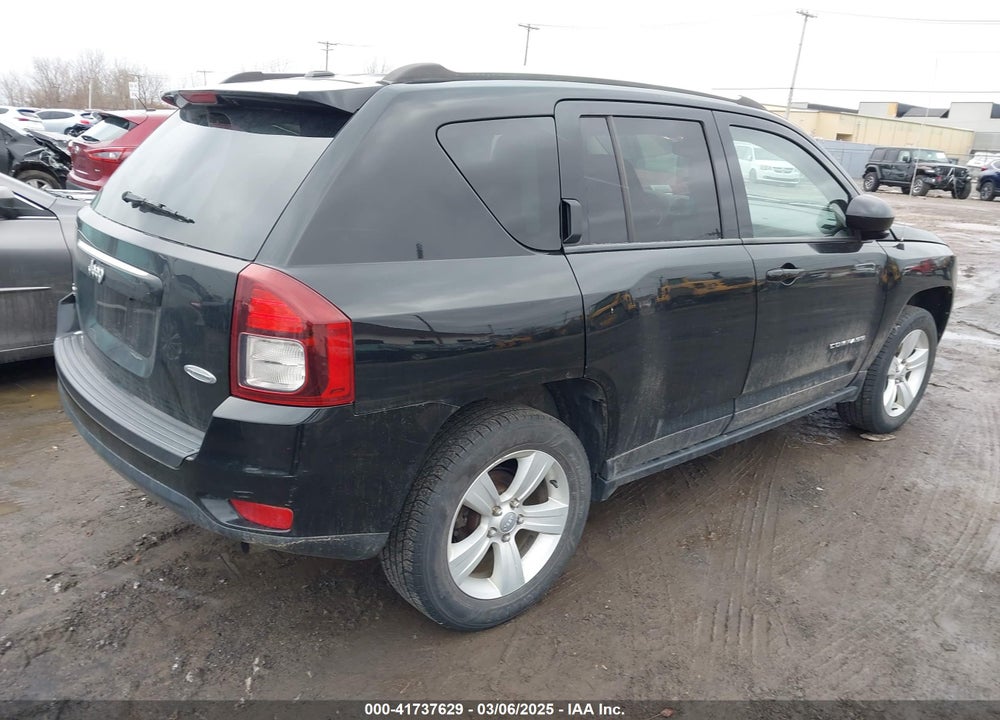 2014 JEEP COMPASS VIN: 1C4NJDEB5ED741121