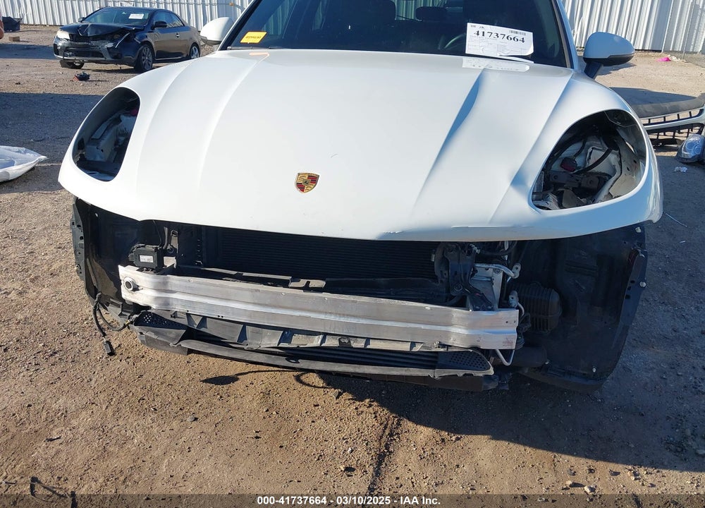 2017 PORSCHE MACAN VIN: WP1AA2A55HLB07044