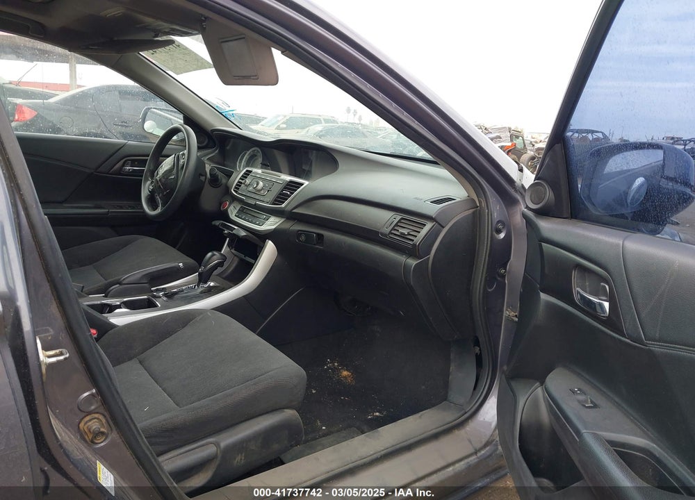 2015 HONDA ACCORD VIN: 1HGCR2F78FA155855