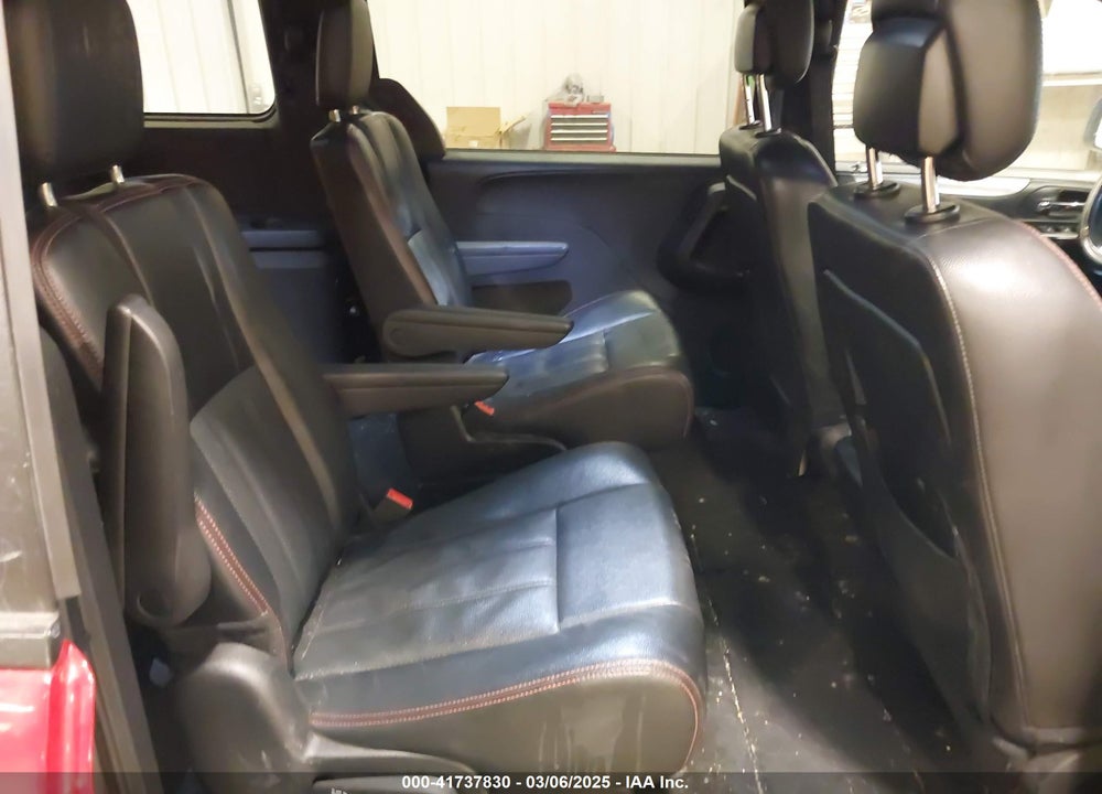 2015 DODGE GRAND CARAVAN R/T VIN: 2C4RDGEG5FR591564