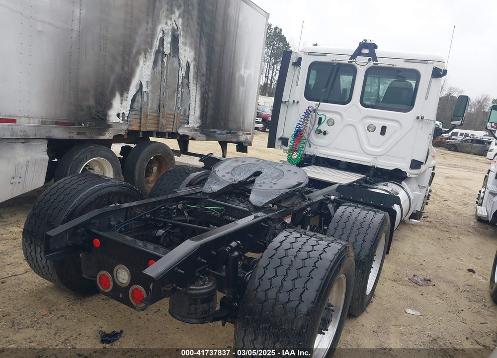 2019 FREIGHTLINER CASCADIA 125 VIN: 1FUGGEDV7KLKH2015