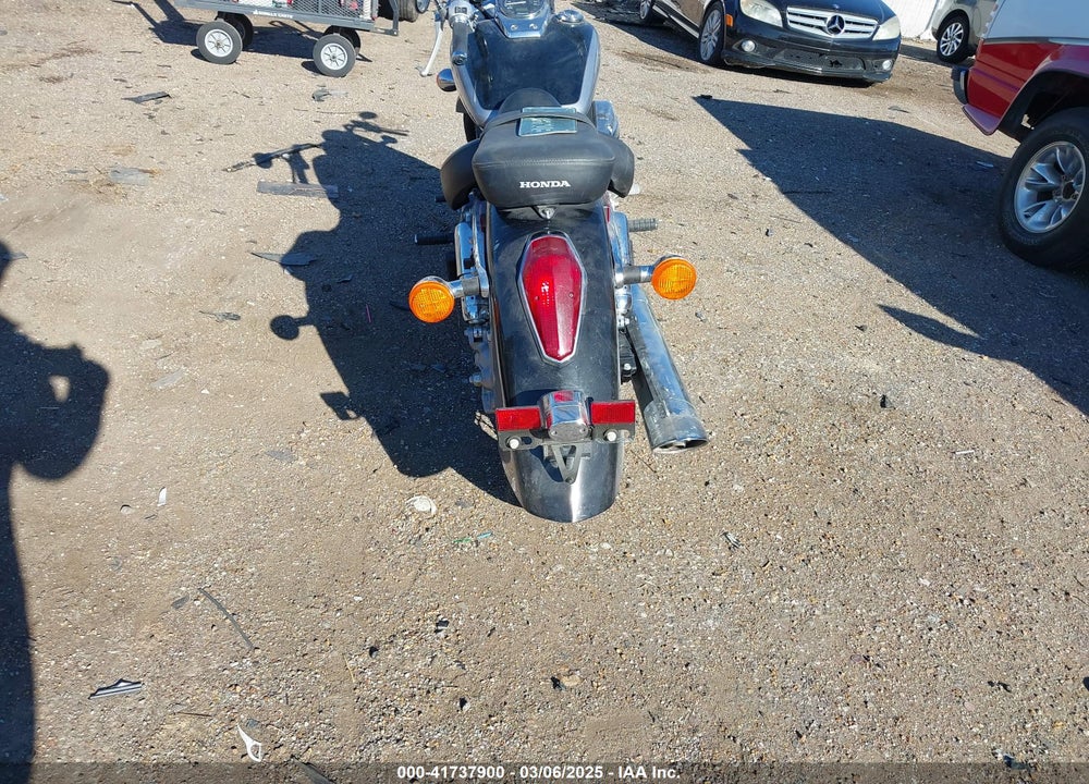 2005 HONDA VT750 CA VIN: JH2RC50395M106654
