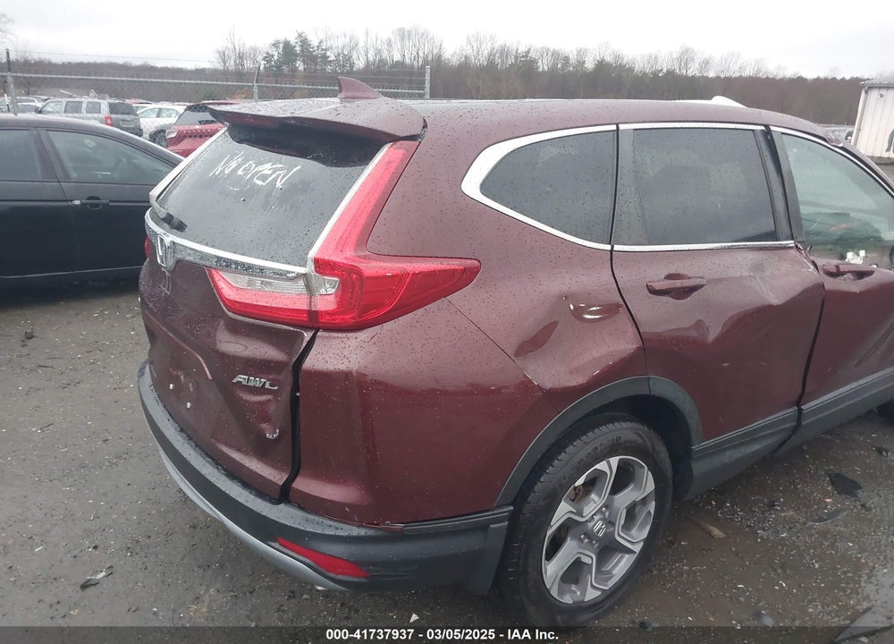 2018 HONDA CR-V VIN: 7FARW2H83JE096791