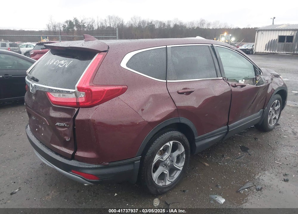 2018 HONDA CR-V VIN: 7FARW2H83JE096791