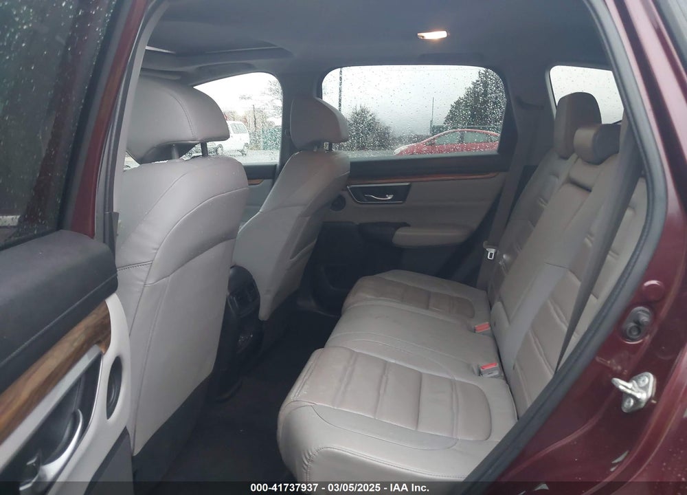2018 HONDA CR-V VIN: 7FARW2H83JE096791