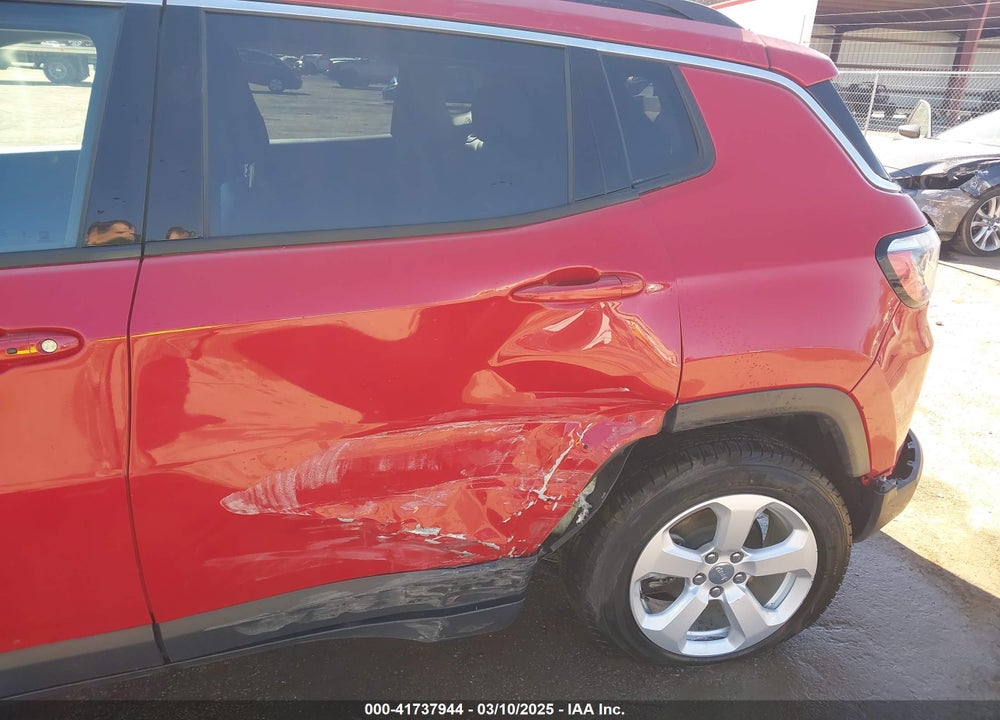 2018 JEEP COMPASS VIN: 3C4NJDBB0JT331884