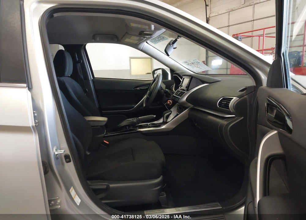 2020 MITSUBISHI ECLIPSE CROSS VIN: JA4AT3AAXLZ001560