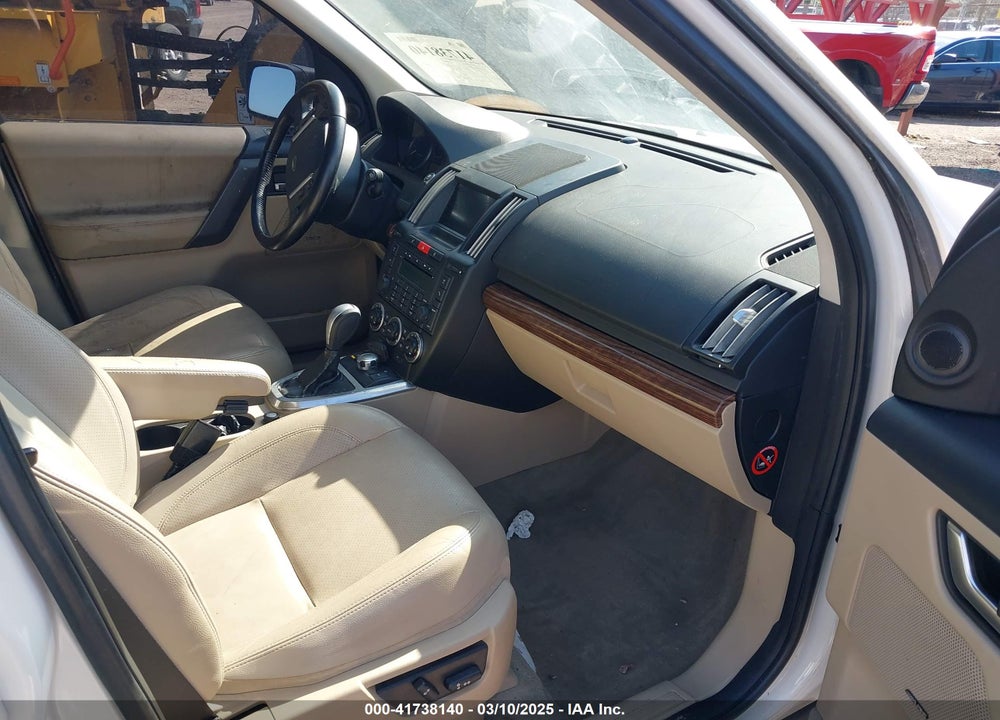 2010 LAND ROVER LR2 HSE VIN: SALFT2BN8AH208550