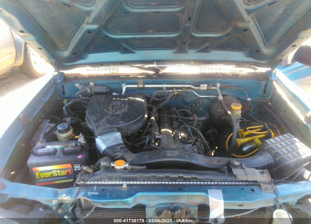 2001 NISSAN FRONTIER XE VIN: 1N6DD26S41C399051
