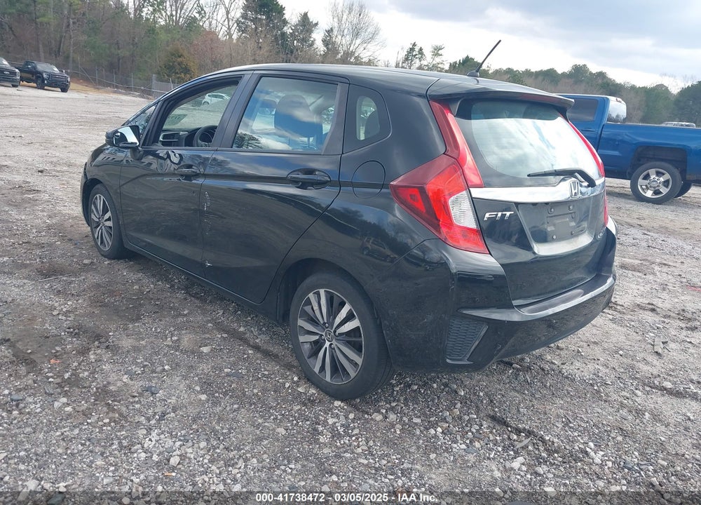 2015 HONDA FIT VIN: 3HGGK5H82FM746120