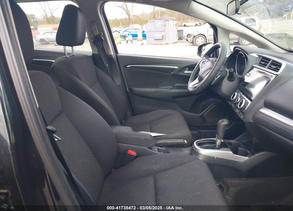 2015 HONDA FIT VIN: 3HGGK5H82FM746120