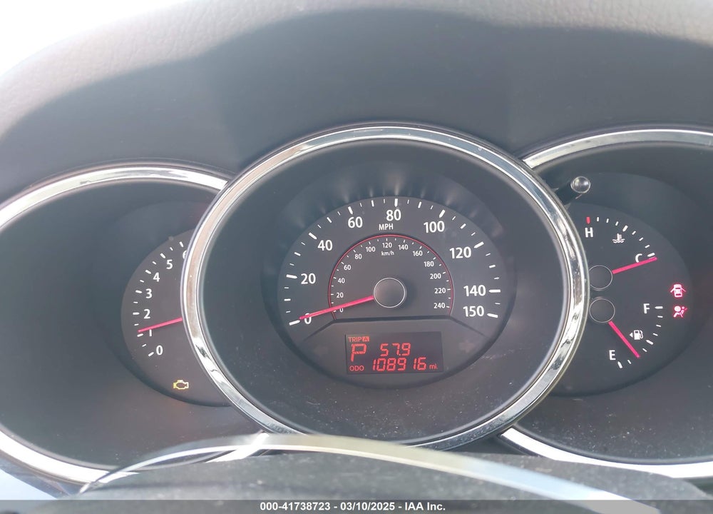 2011 KIA SORENTO EX VIN: 5XYKUCA18BG064192
