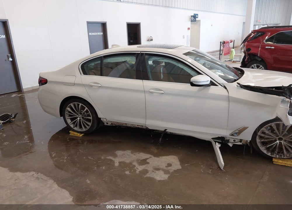 2022 BMW 530 VIN: WBA13BJ05NWX59007