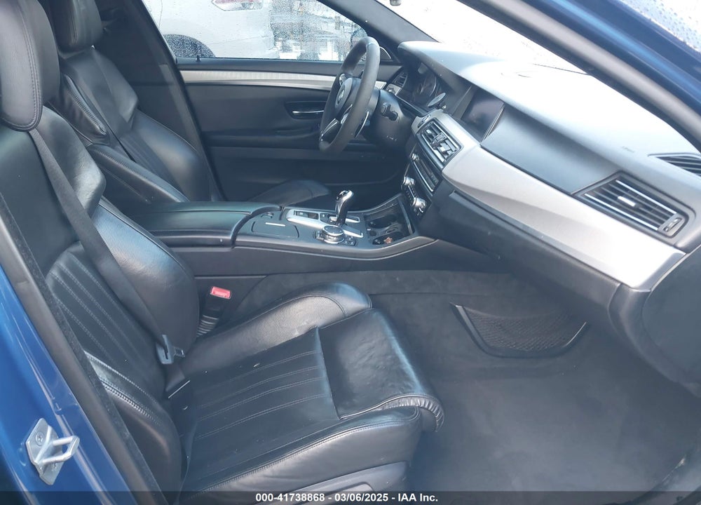 2015 BMW M5 VIN: WBSFV9C5XFD595392