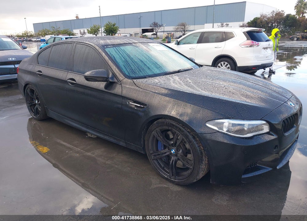 2015 BMW M5 VIN: WBSFV9C5XFD595392