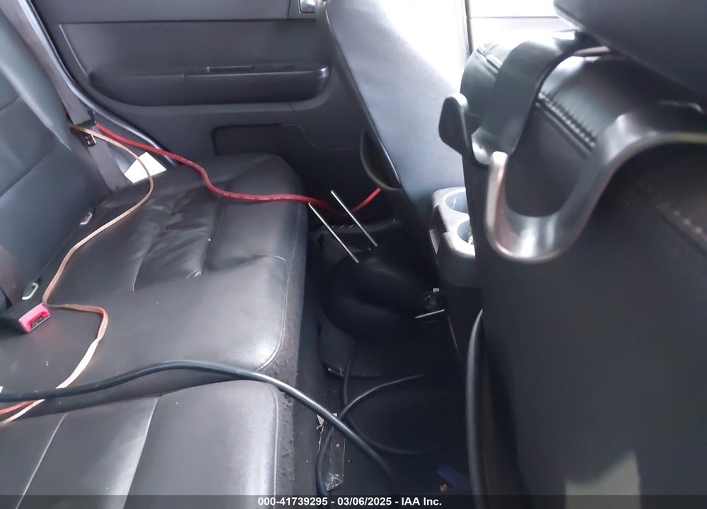 2010 FORD ESCAPE VIN: 1FMCU9EG5AKD09122