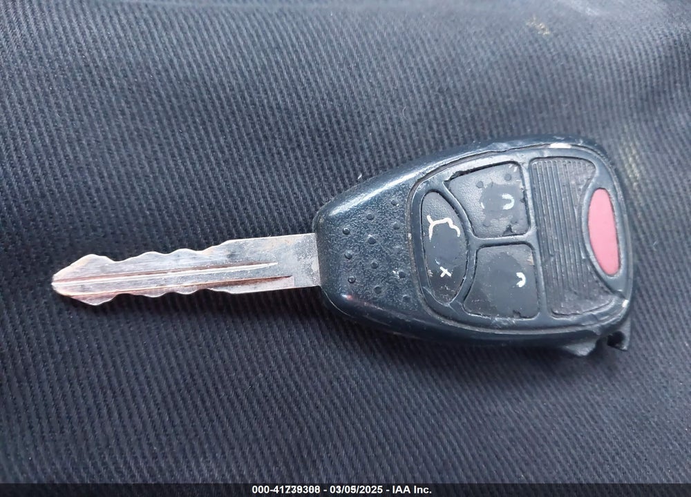 2014 CHRYSLER 200 VIN: 1C3CCBBB2EN186251