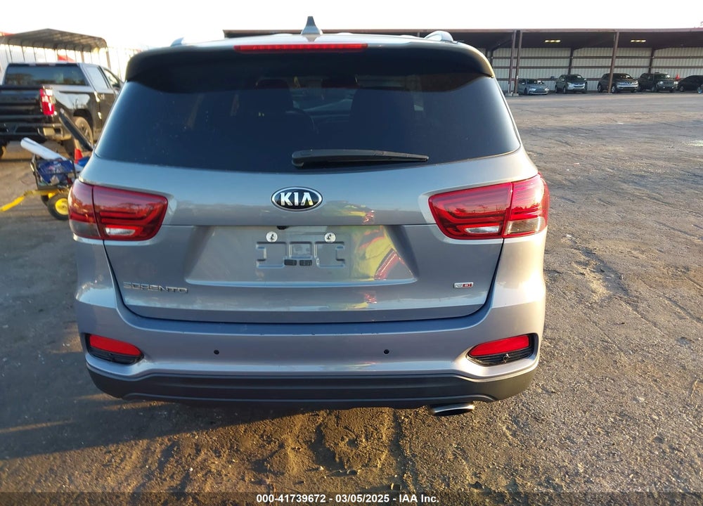 2019 KIA SORENTO 2.4L LX VIN: 5XYPGDA35KG602321