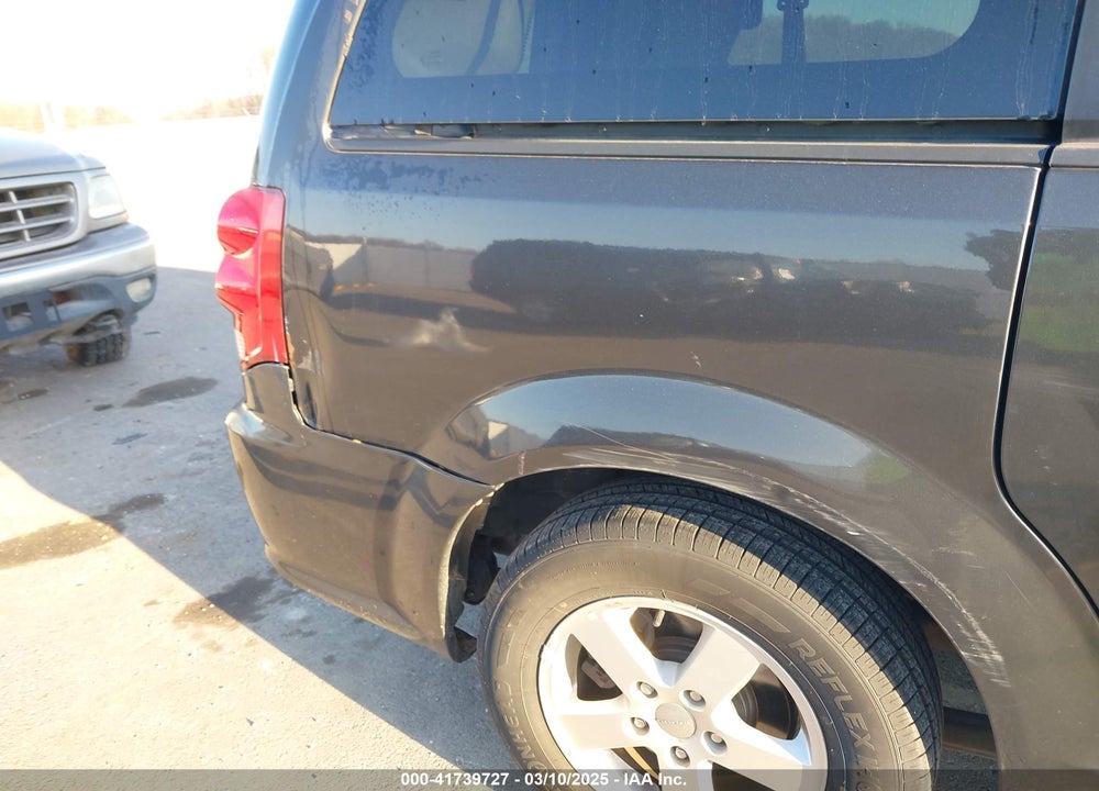2012 DODGE GRAND CARAVAN VIN: 2C4RDGCG7CR333240