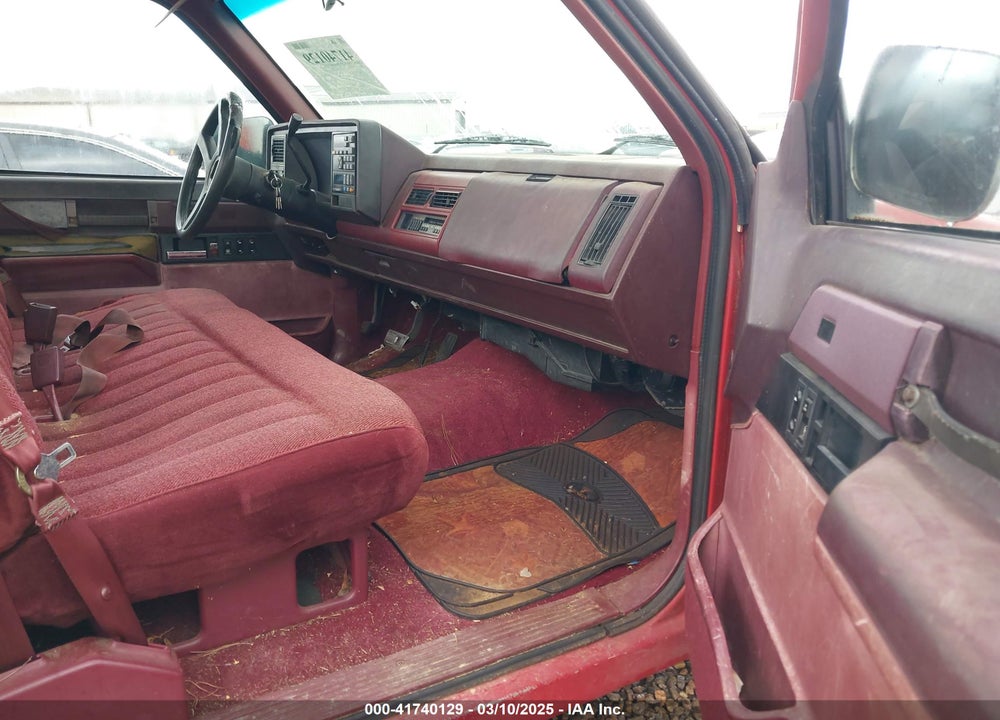 1989 CHEVROLET GMT-400 VIN: 1GCDC14K8KE209583