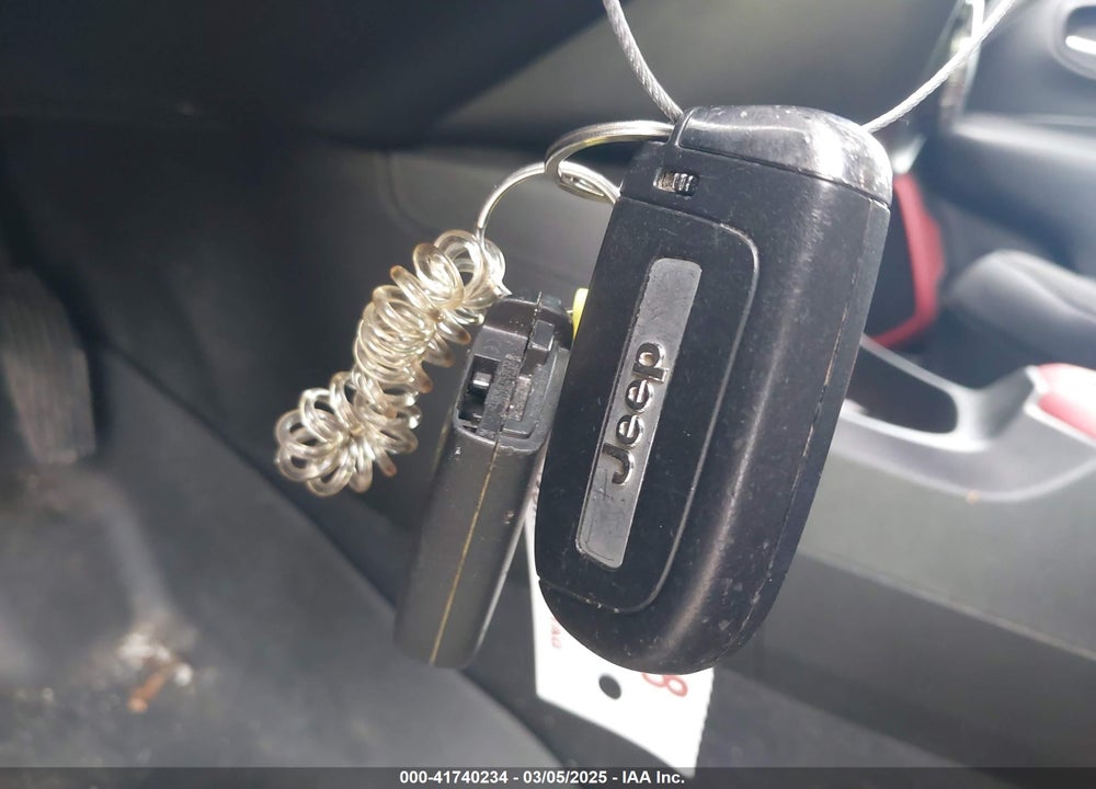 2016 JEEP RENEGADE VIN: ZACCJBCT6GPD94183