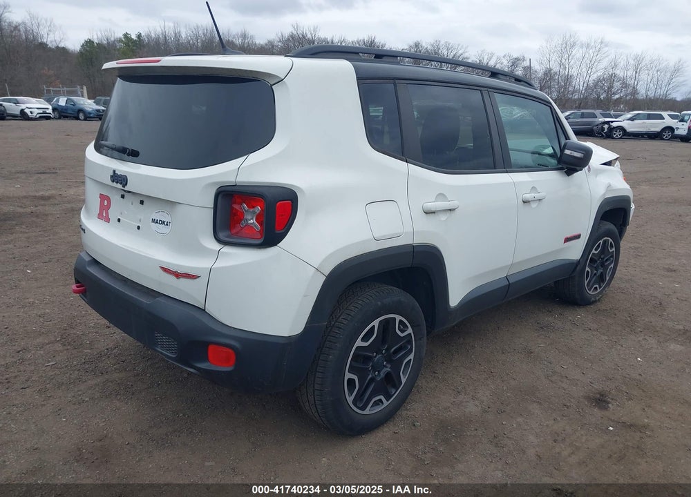 2016 JEEP RENEGADE VIN: ZACCJBCT6GPD94183
