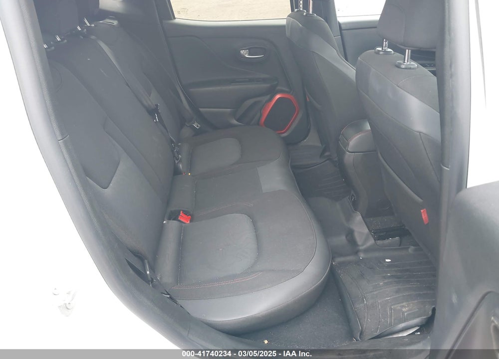 2016 JEEP RENEGADE VIN: ZACCJBCT6GPD94183