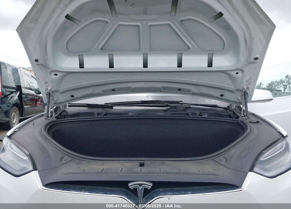 2019 TESLA MODEL X 100D/75D/LONG RANGE VIN: 5YJXCBE27KF198236