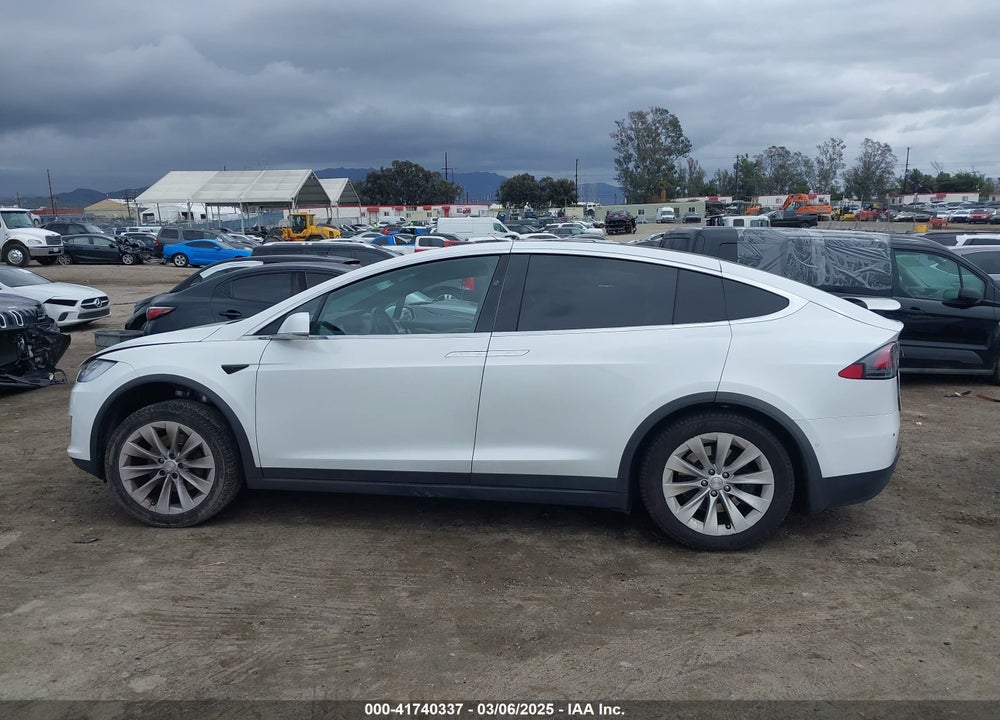 2019 TESLA MODEL X 100D/75D/LONG RANGE VIN: 5YJXCBE27KF198236