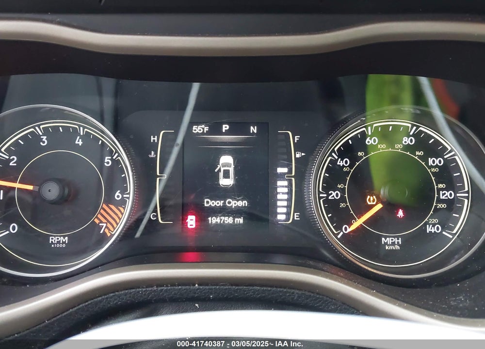 2015 JEEP CHEROKEE LATITUDE VIN: 1C4PJLCB1FW536794
