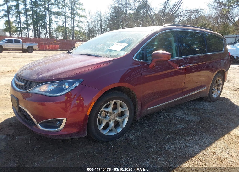 2017 CHRYSLER PACIFICA TOURING L VIN: 2C4RC1BG3HR667757