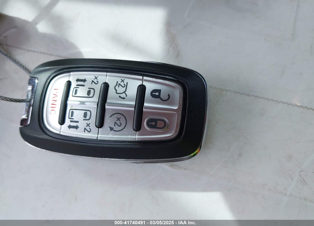 2024 CHRYSLER PACIFICA TOURING L VIN: 2C4RC1BG6RR129748