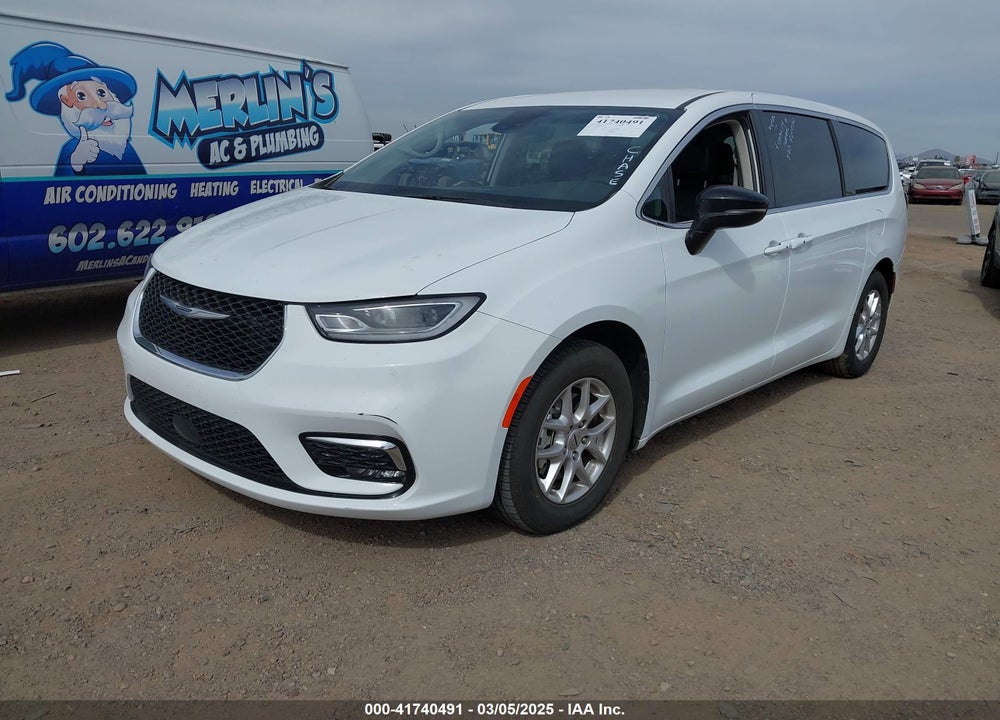 2024 CHRYSLER PACIFICA TOURING L VIN: 2C4RC1BG6RR129748