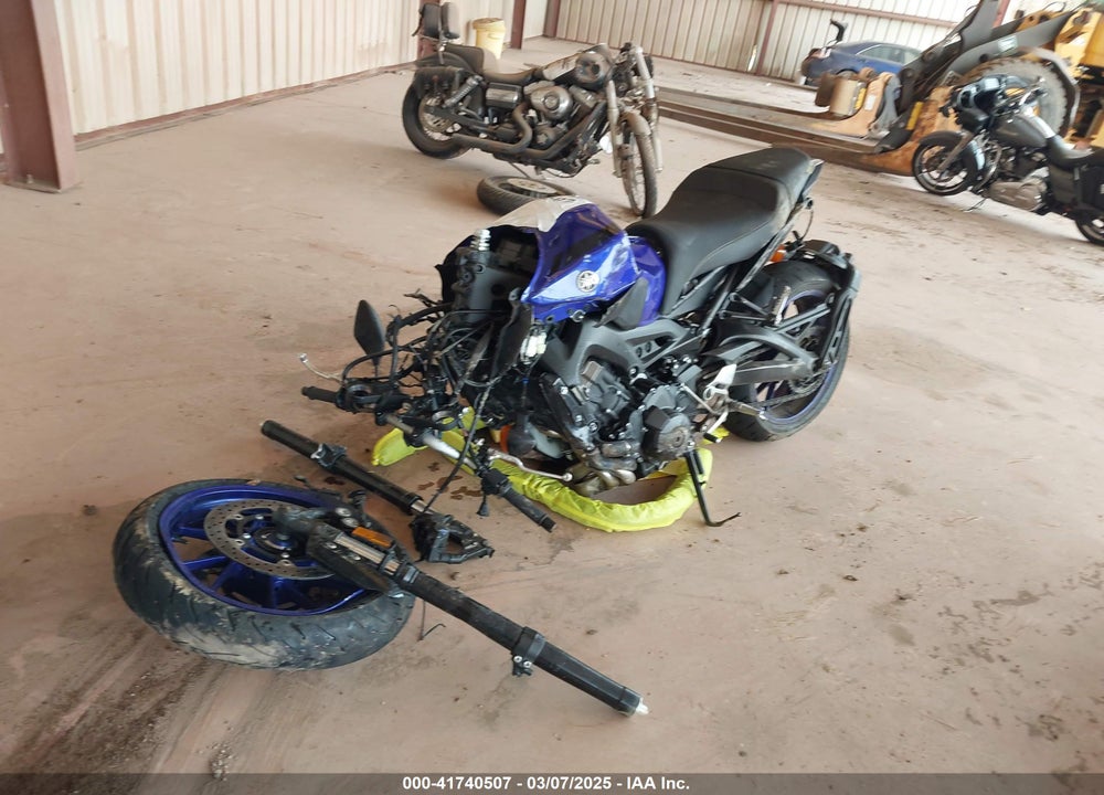 2019 YAMAHA MT09 VIN: JYARN53E7KA004701