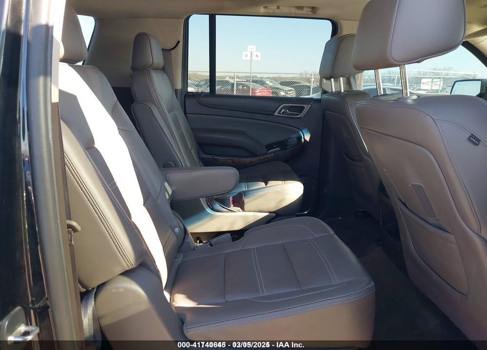 2016 GMC YUKON XL DENALI VIN: 1GKS2HKJ7GR137146