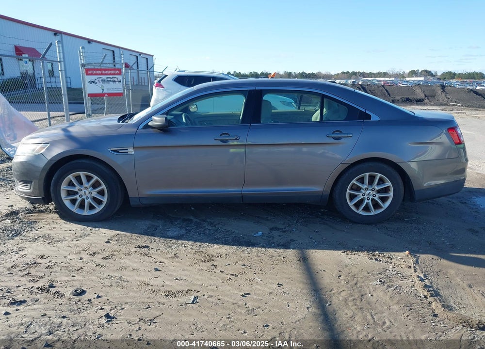 2013 FORD TAURUS VIN: 1FAHP2D82DG213755