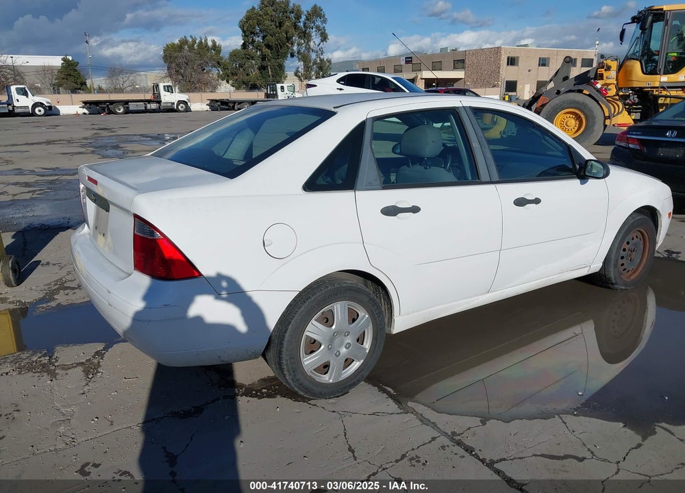 2007 FORD FOCUS VIN: 1FAHP34N07W290551
