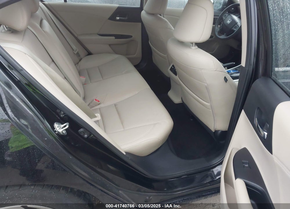 2017 HONDA ACCORD VIN: 1HGCR3F80HA006552