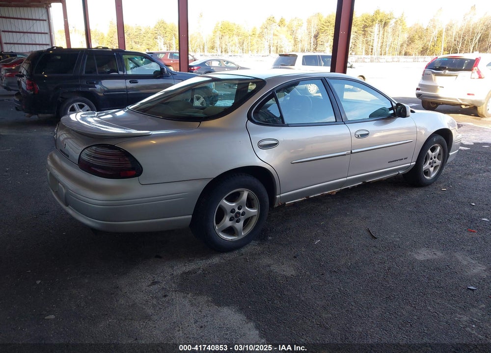 2002 PONTIAC GRAND PRIX VIN: 1G2WK52J92F258268