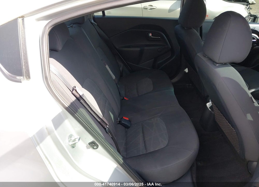 2015 KIA RIO VIN: KNADM4A38F6460340