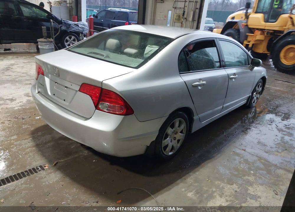 2007 HONDA CIVIC LX VIN: 1HGFA165X7L007001