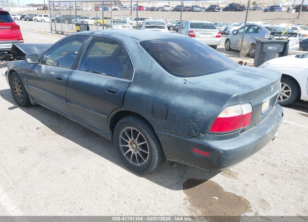 1997 HONDA ACCORD VIN: 1HGCD5637VA266960