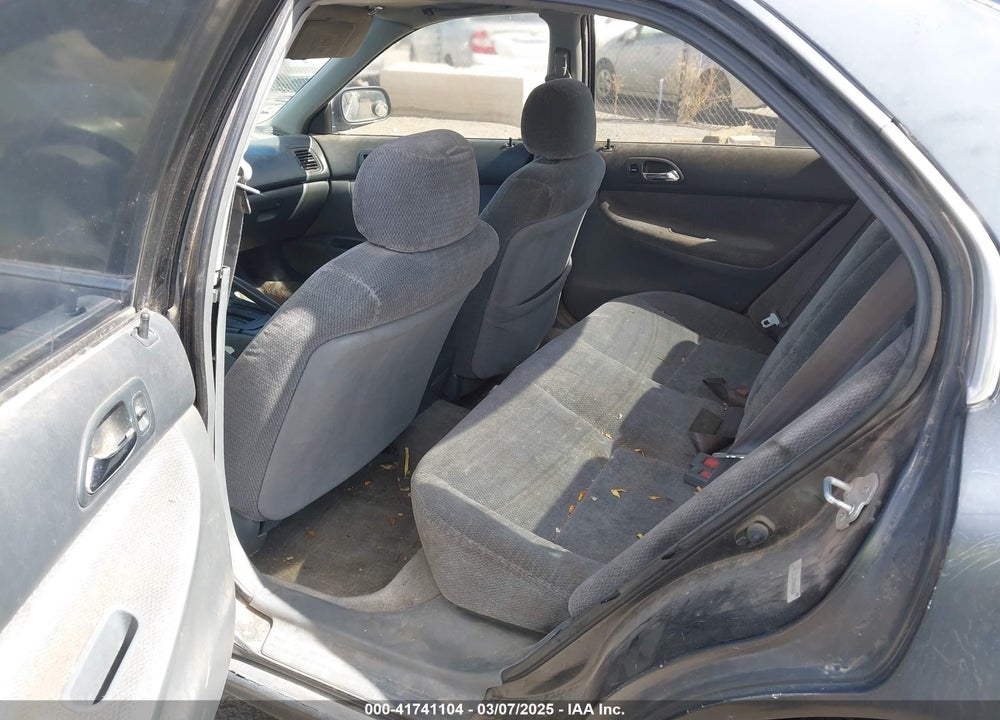 1997 HONDA ACCORD VIN: 1HGCD5637VA266960